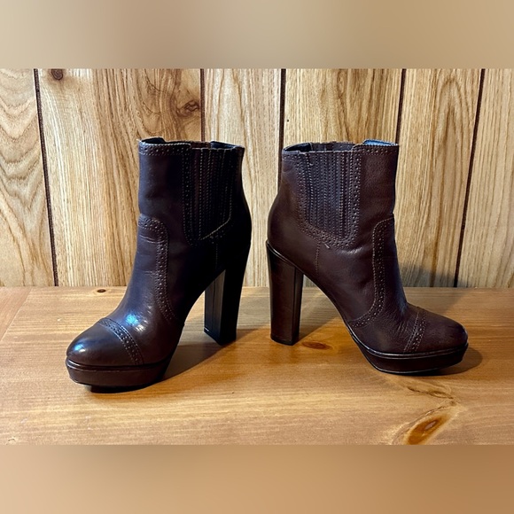 Trouve Leather Heeled Booties - Picture 9 of 12